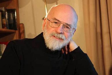 Sir Terry Pratchett wins pig prize