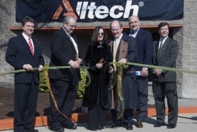 Alltech cuts the ribbon on opportunity at $200 million algae facility