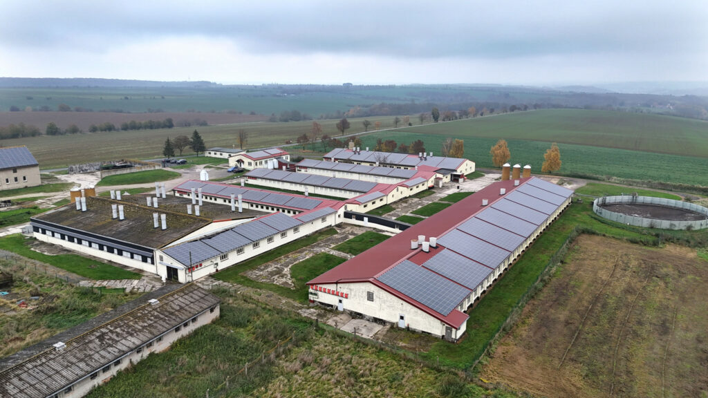 Aerial view of the sow farm Thijberg Agrar in Saxony-Anhalt state, Germany. Photo: Mark Pasveer